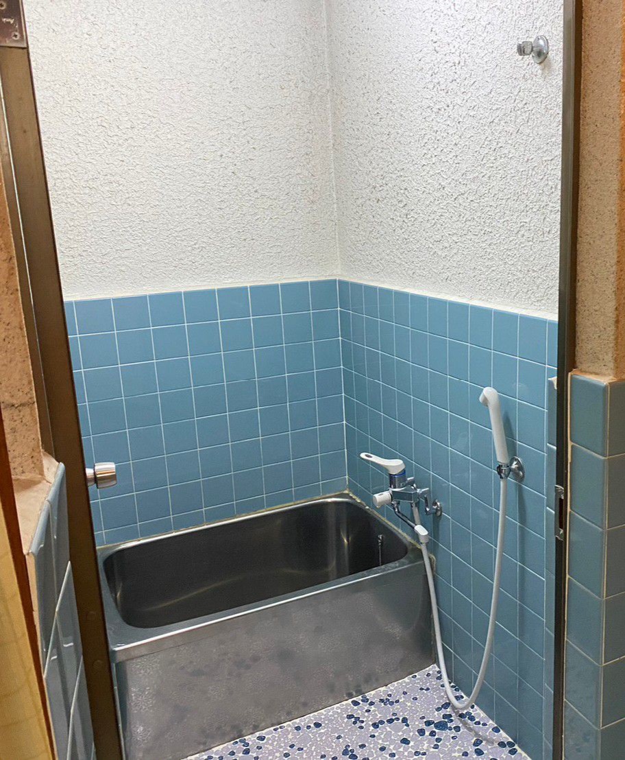 戸建て＞浴室改修工事　写真２枚
