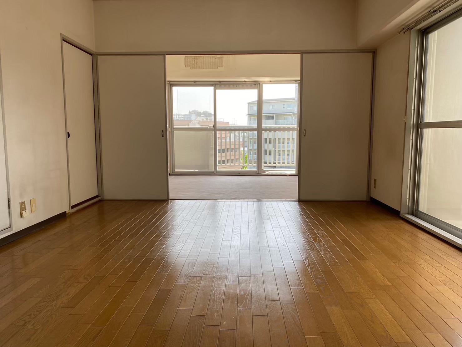 マンション＞リビング　写真4枚