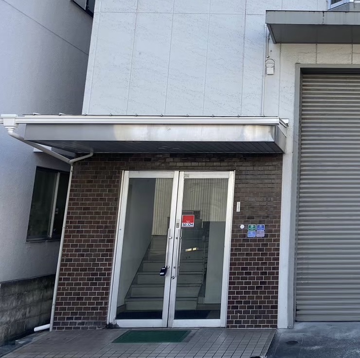 倉庫改修工事　写真４枚