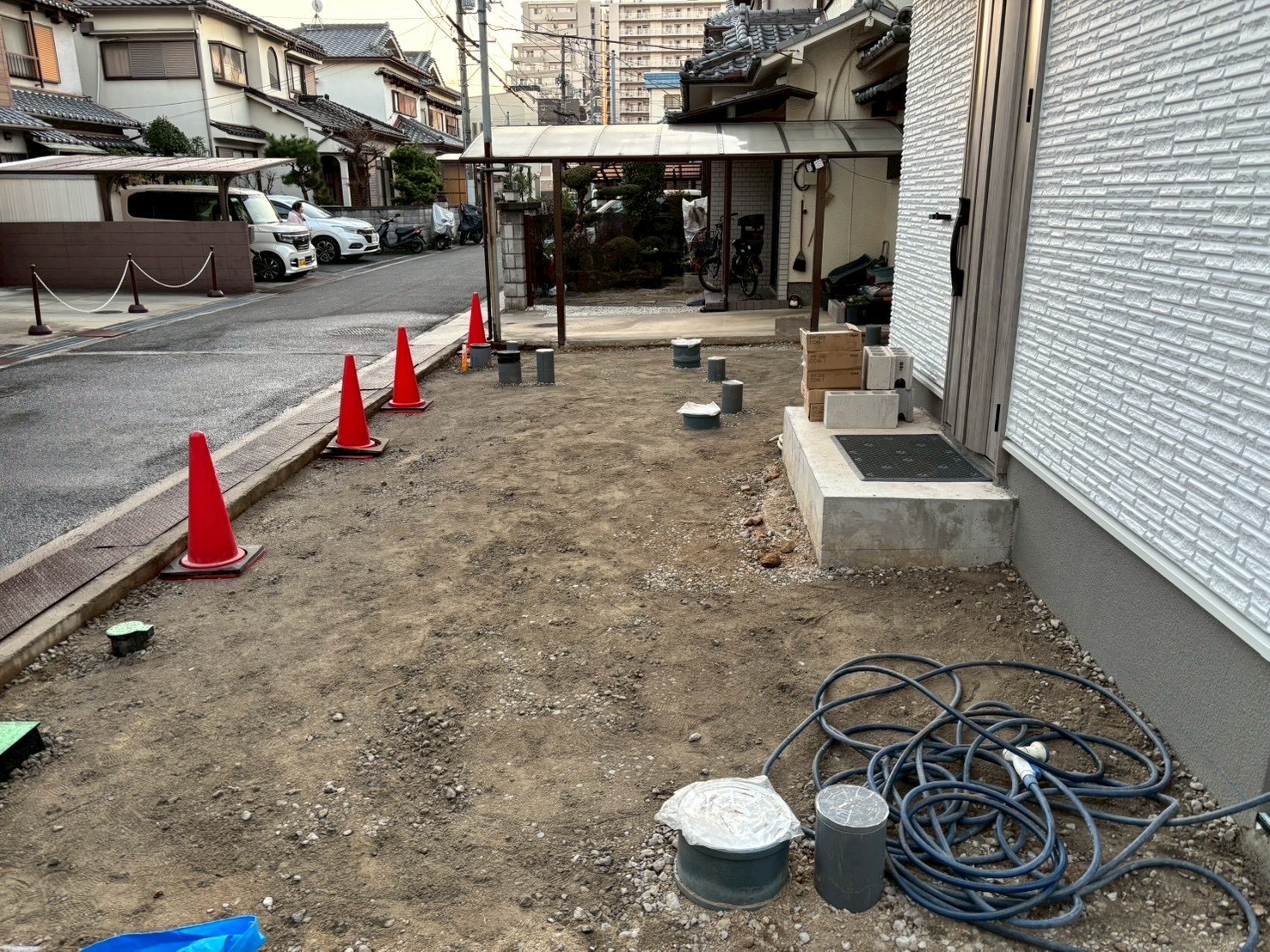 戸建て＞外構工事　写真４枚