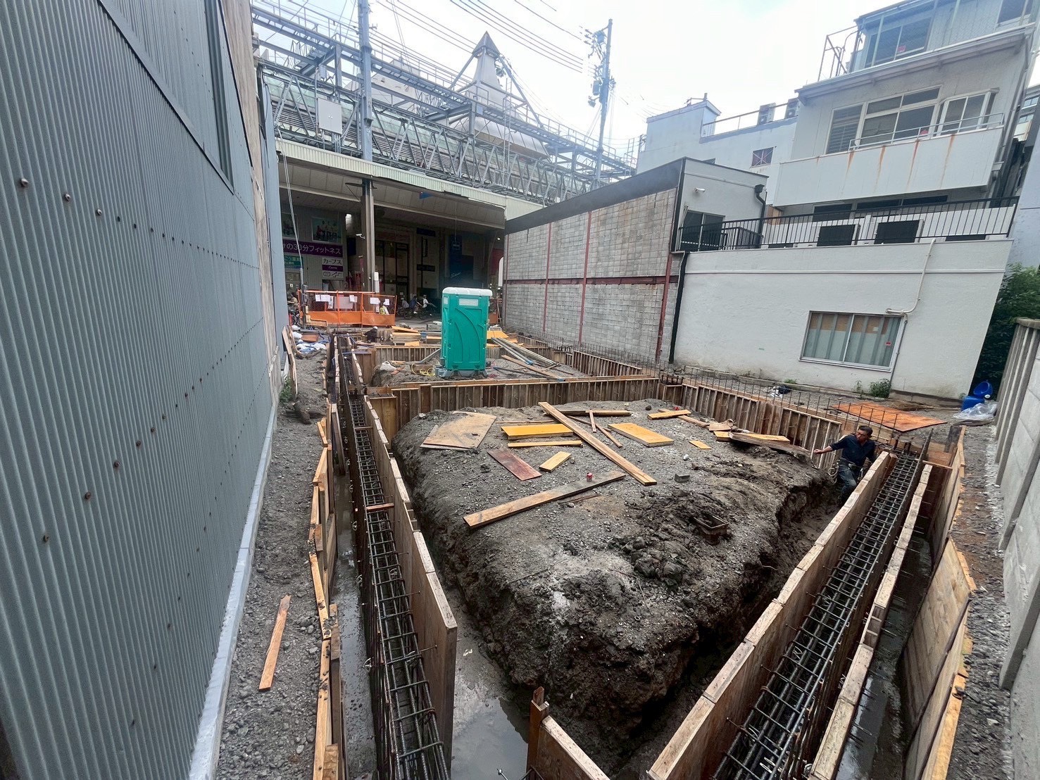 店舗＞新築 着工工事　写真4枚