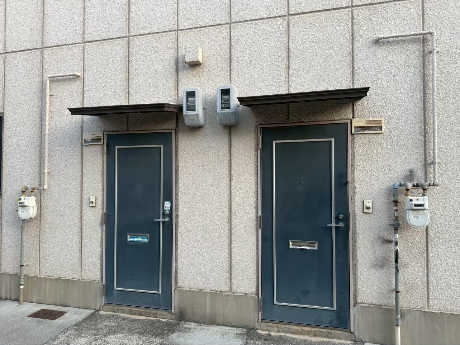 マンション＞外壁塗装工事　写真４枚